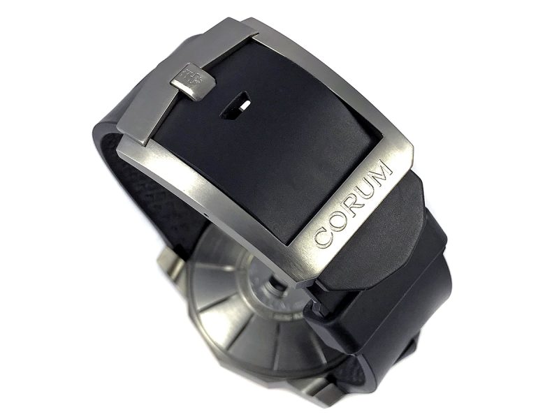 RELOJ Corum Admiral's Cup Titanium & Rose Gold - ref. 01.0002 - Imagen 5